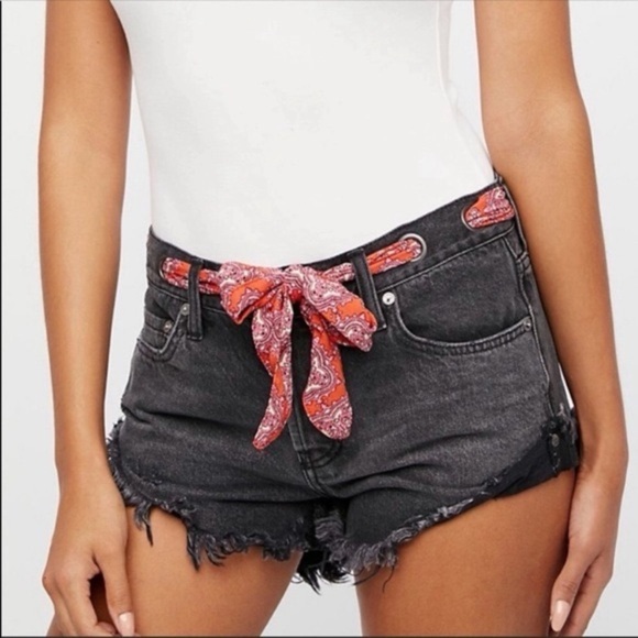 We The Free Pants - We The FREE Black Distressed cut-off denim shorts Sz 28 Red paisley tie belt